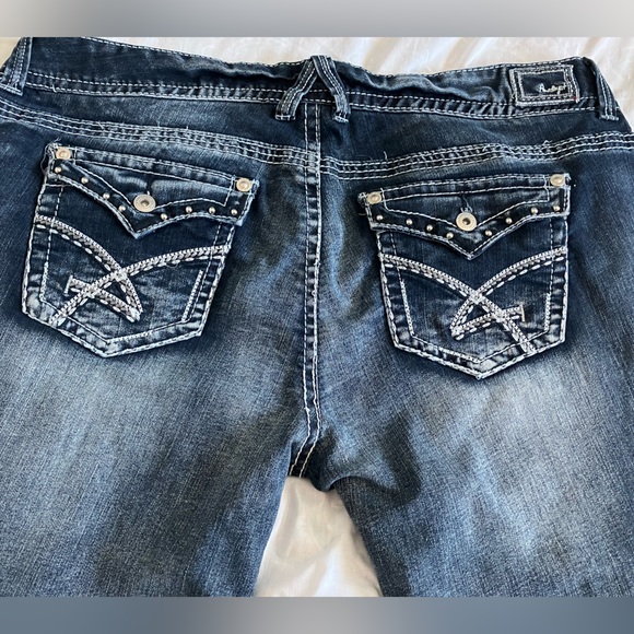 Amethyst Jeans - Picture 3 of 9